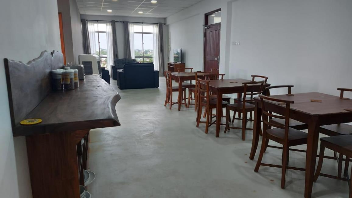 Jays Guest - Rajagiriya Colombo Hotel ภายนอก รูปภาพ