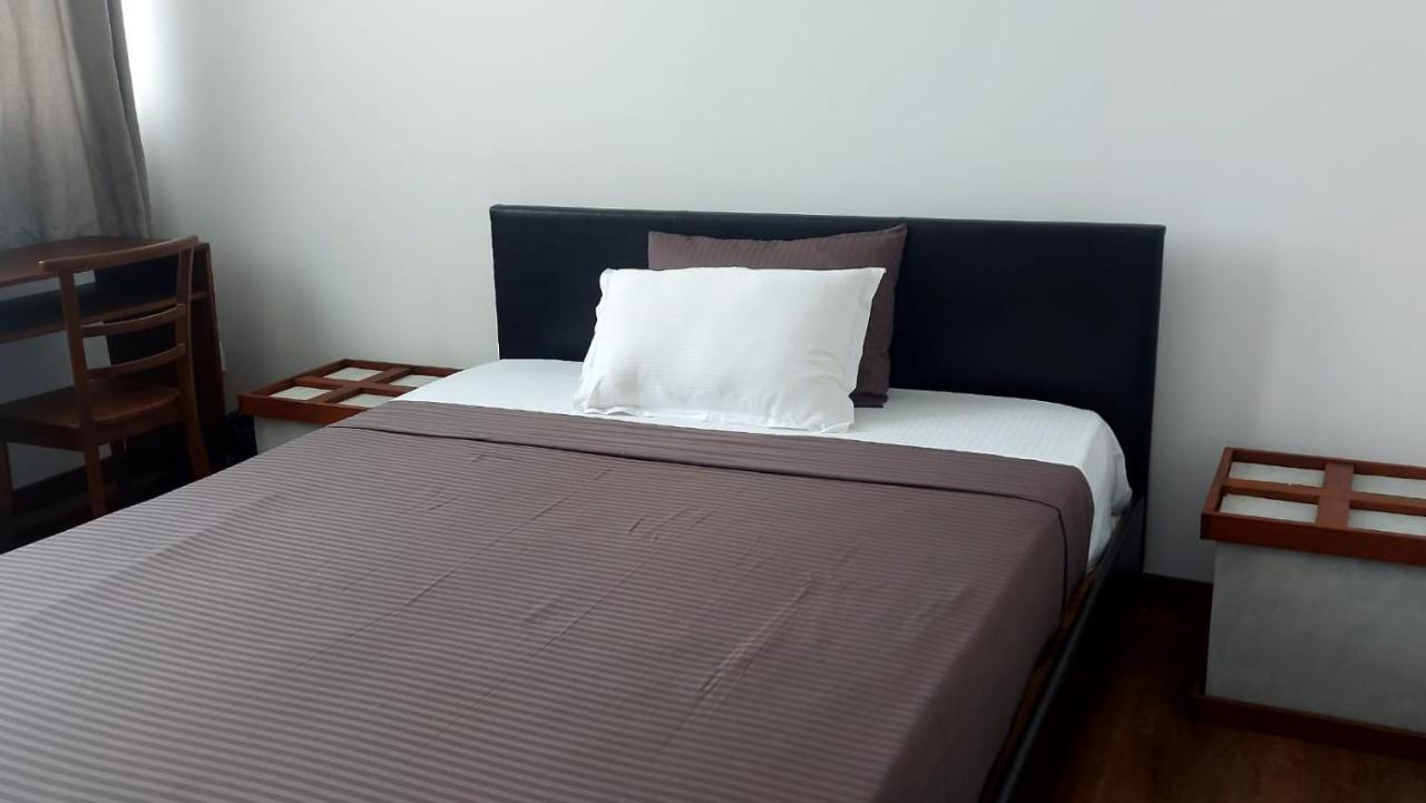 Jays Guest - Rajagiriya Colombo Hotel ภายนอก รูปภาพ