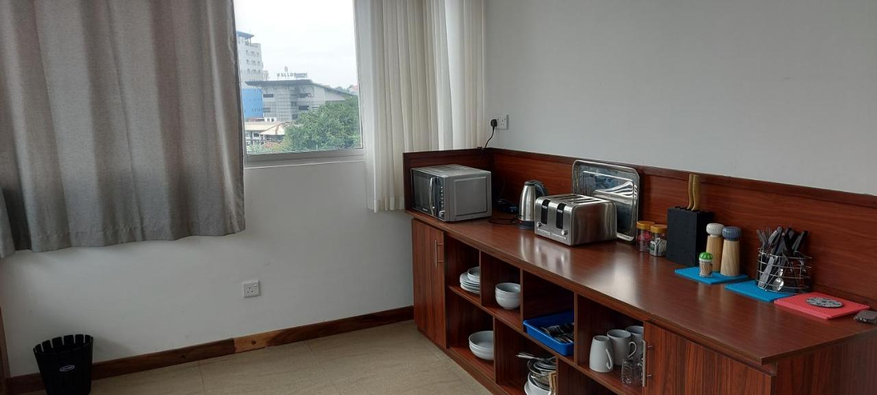 Jays Guest - Rajagiriya Colombo Hotel ภายนอก รูปภาพ